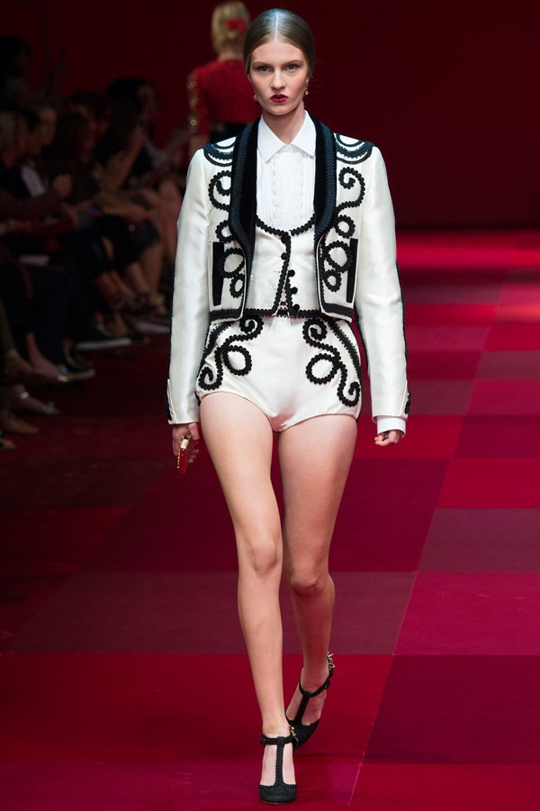 Tuần lễ Thời trang Milan: 5 bộ sưu tập khiến phái đẹp mê mẩn ảnh 3