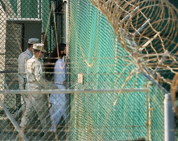 Mỹ chuyển thêm 4 tù nhân khỏi nhà tù quân sự ở Vịnh Guantanamo ảnh 1