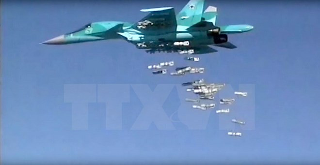 "Thú mỏ vịt" Su-34 của Nga diễn tập ném bom ở vùng Viễn Đông ảnh 1