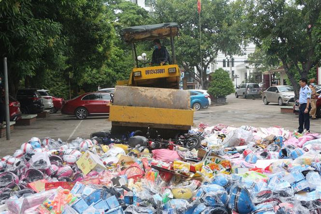 Ngăn chặn các hành vi buôn lậu, gian lận thương mại dịp Tết Nguyên đán ảnh 2