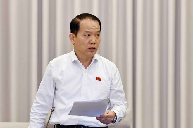 Chủ nhiệm Ủy ban Pháp luật của Quốc hội Hoàng Thanh Tùng phát biểu. (Ảnh: Doãn Tấn/TTXVN) ttxvn_ubtv_quoc_hoi_1410-3.jpg
