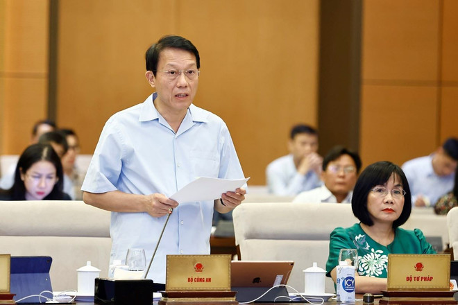 Bộ trưởng Bộ Công an Lương Tam Quang phát biểu. (Ảnh: Doãn Tấn/TTXVN) ttxvn_ubtv_quoc_hoi_1410-2.jpg