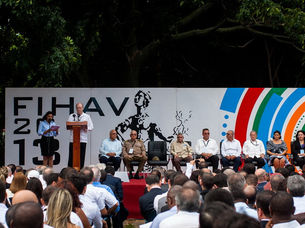 Venezuela và Cuba ký thỏa thuận về hợp tác kinh tế ảnh 1