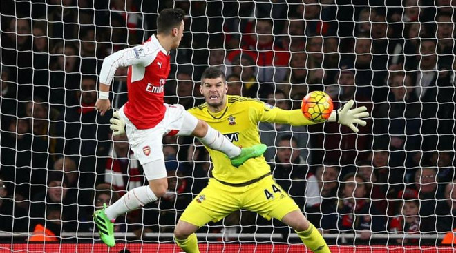 Arsenal "bất lực" trước Southampton, Leicester hạ gục Liverpool ảnh 1