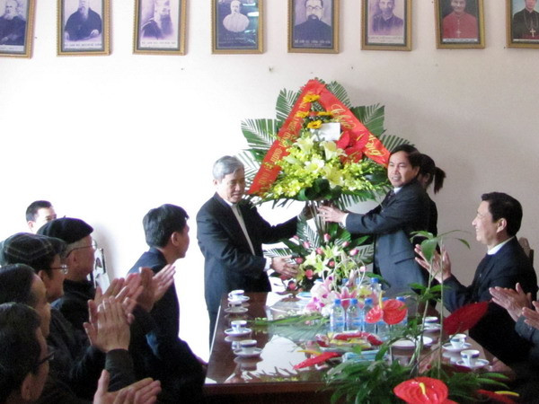 Chúc mừng Tổng Giám mục Tổng giáo phận Huế dịp Giáng sinh ảnh 1