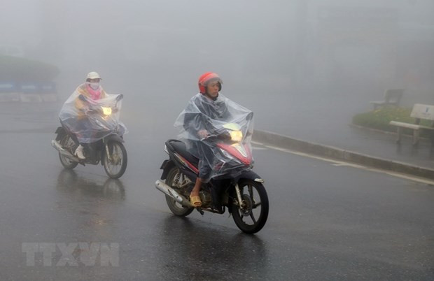 Nhiều khu vực trên cả nước có mưa và dông về chiều tối ảnh 1