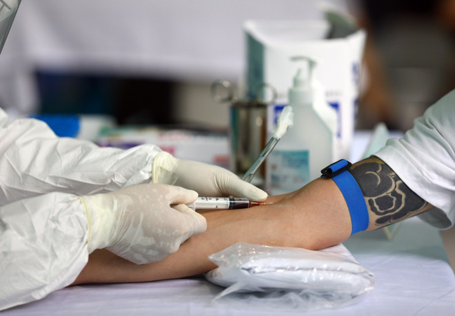 Nhiều người dân Hà Nội trở về từ Đà Nẵng mong mỏi được xét nghiệm sớm ảnh 1