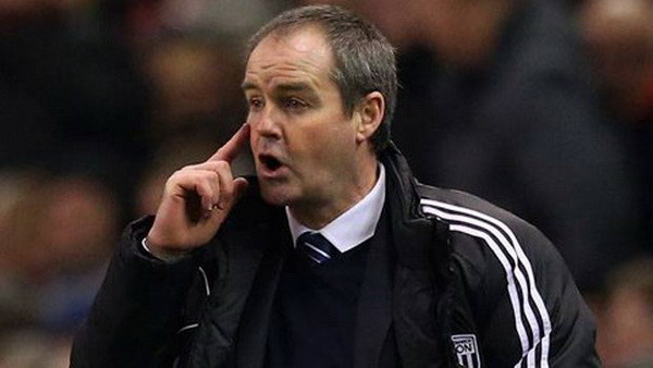 Wilshere gặp họa vì "ngón tay thối", M.U sắp bán Chicharito? ảnh 4