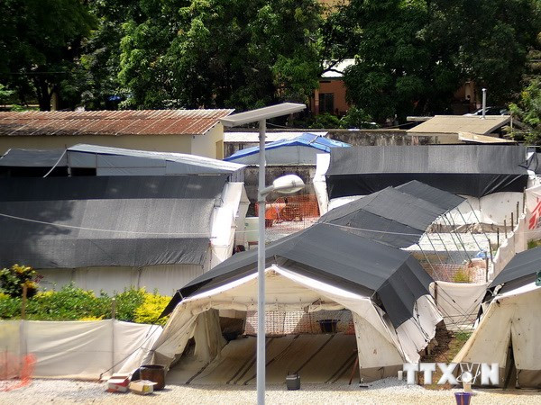 Nhiều nước trên thế giới tăng cường đối phó với dịch Ebola ảnh 1