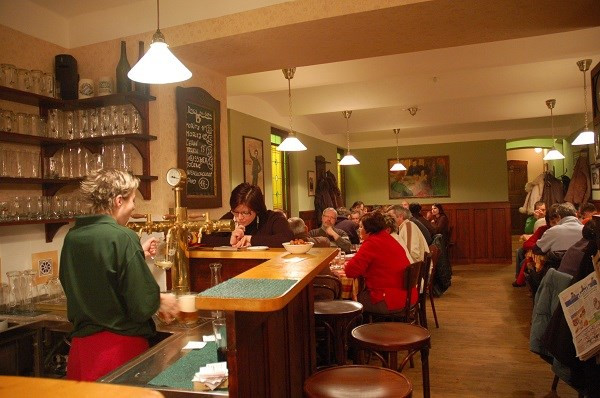 Rời khỏi chương trình cứu trợ: Cơ hội mới cho ngành dịch vụ Hy Lạp ảnh 1