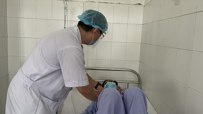 Cần Thơ: Điều trị sỏi đường mật và nang giả tụy không cần phẫu thuật ảnh 1