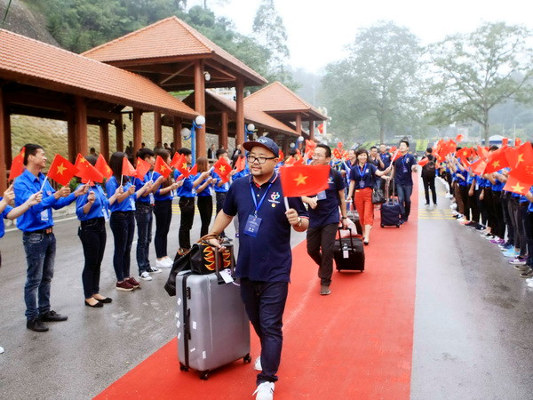 Đẩy mạnh giao lưu hữu nghị giữa hai Đoàn Thanh niên Việt-Trung ảnh 1