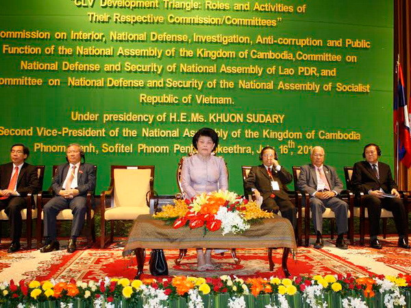 Hội nghị tam giác phát triển Campuchia-Lào-Việt Nam lần thứ nhất ảnh 1
