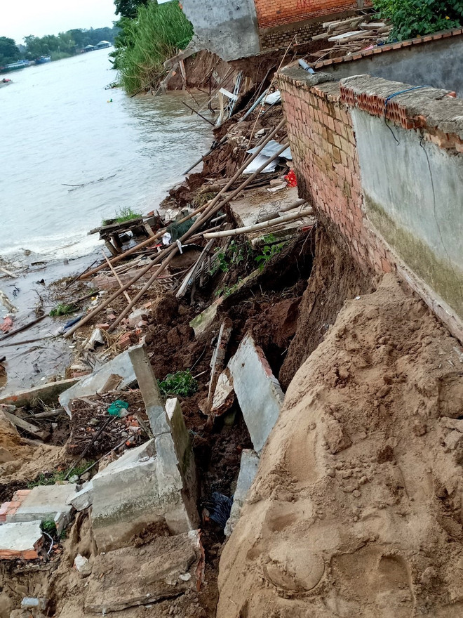 Mưa lũ gây ngập lụt, sạt lở ở các tỉnh Quảng Bình, Quảng Nam ảnh 3