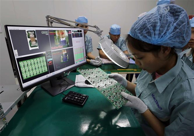 "Bắt tay" với doanh nghiệp FDI để sản xuất linh phụ kiện trong nước ảnh 1