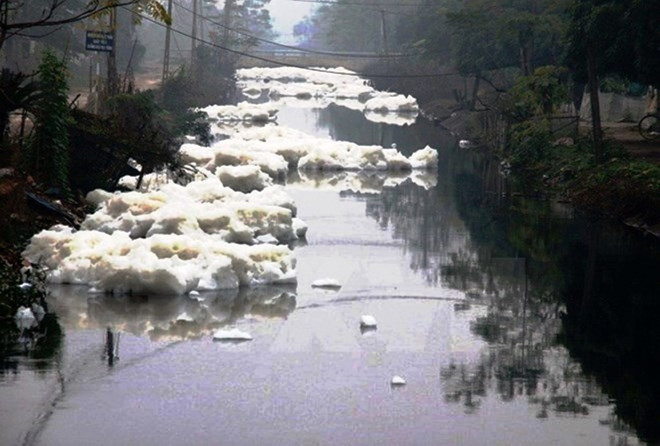 Chất lượng nước mặt đang suy thoái tới mức nguy hiểm với con người ảnh 2