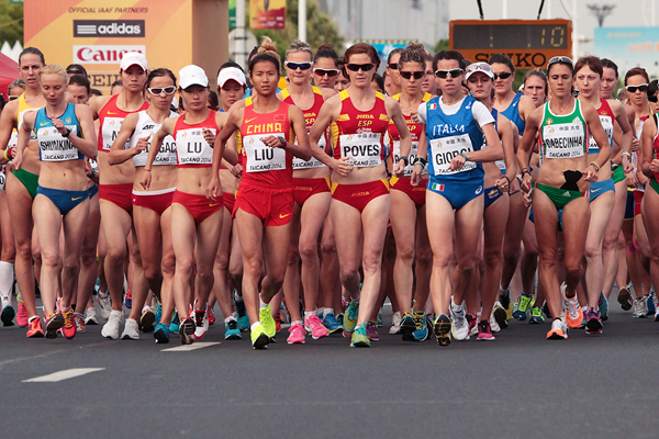 Lần đầu tiên giải điền kinh thế giới có môn đi bộ 50km nữ ảnh 1