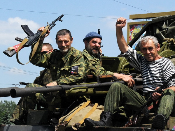 Ukraine đổi chiến thuật giành lại các thành phố lớn ở miền Đông ảnh 1