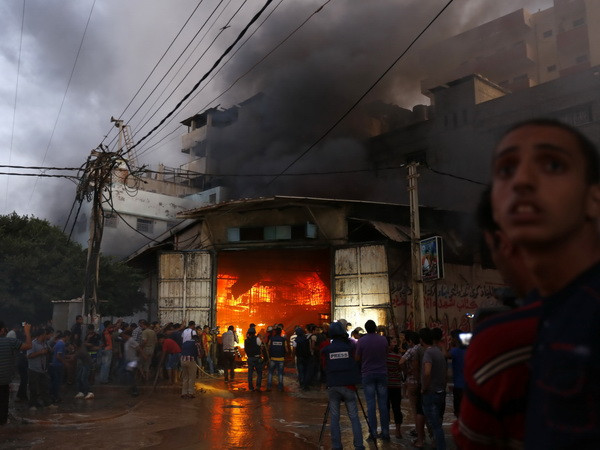 Israel bắt giữ gần 70 người Palestine ở Bờ Tây và Jerusalem ảnh 1