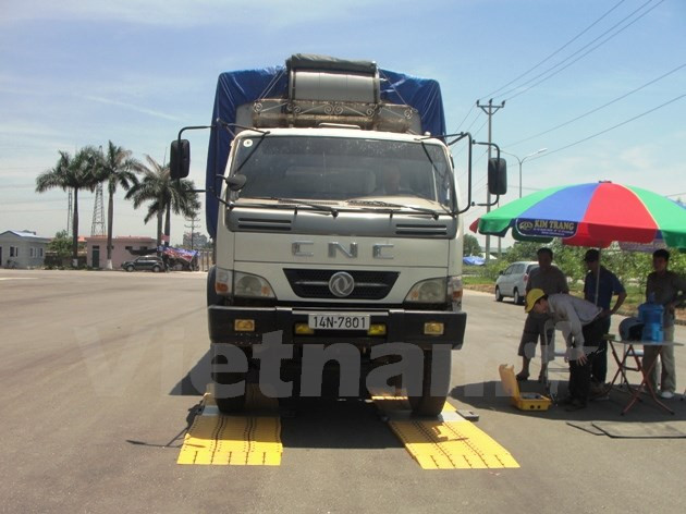 Xe tải từ 7 đến dưới 10 tấn phải lắp hộp đen trước ngày 1/7 tới ảnh 1