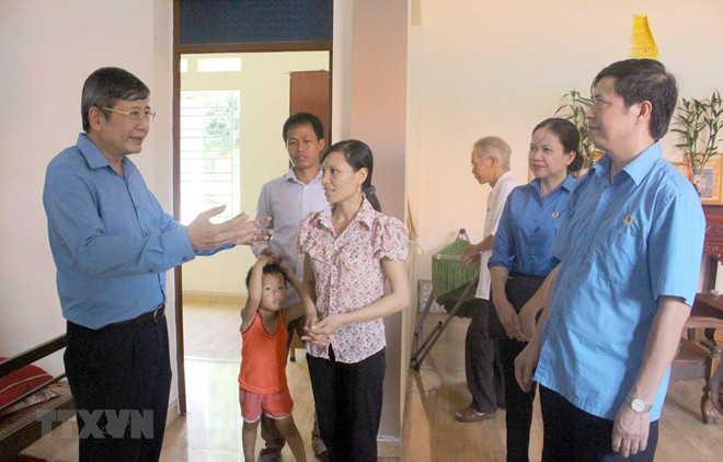 Công đoàn triển khai nhiều mô hình, sáng kiến để bảo vệ người lao động ảnh 1