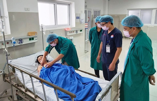 Tai nạn giao thông nghiêm trọng ở Quảng Bình: Tình người trong đại nạn ảnh 2