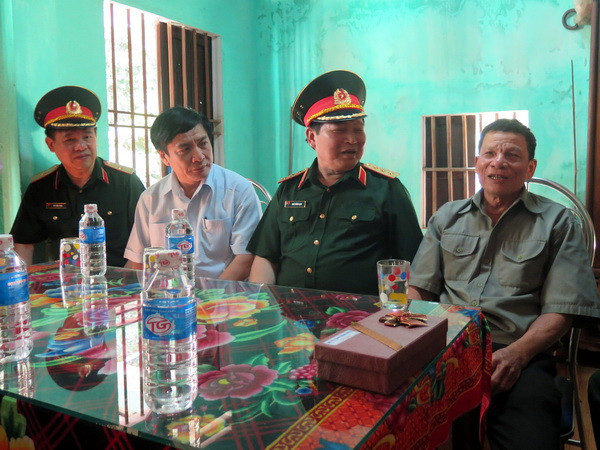 Thượng tướng Ngô Xuân Lịch tri ân các liệt sĩ tại Quảng Nam ảnh 1