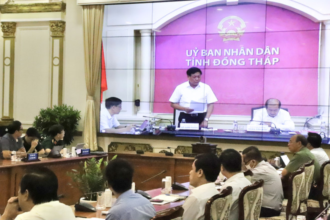 Phó Thủ tướng họp chống dịch với TP.HCM và 10 tỉnh giáp biên Tây Nam ảnh 2