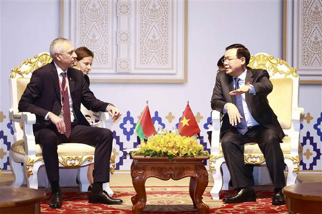 Chủ tịch Quốc hội Vương Đình Huệ gặp lãnh đạo QH, nghị viện các nước ảnh 3