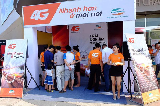 Ngày đầu có 4G: Khách hàng hào hứng với Internet tốc độ cao ảnh 2
