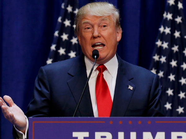 Các nghị sỹ Đảng dân chủ yêu cầu FBI điều tra ông ​Donald Trump ảnh 1