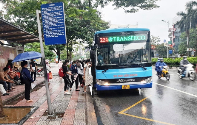 ‘Không có phương tiện giao thông công cộng nào rẻ như đi xe buýt’ ảnh 1