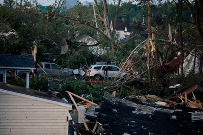 Lốc xoáy tràn vào bang Ohio, miền Trung Tây nước Mỹ. (Nguồn: usatoday) Hàng triệu người sống trong cảnh mất điện vì lốc xoáy ở Mỹ ảnh 1