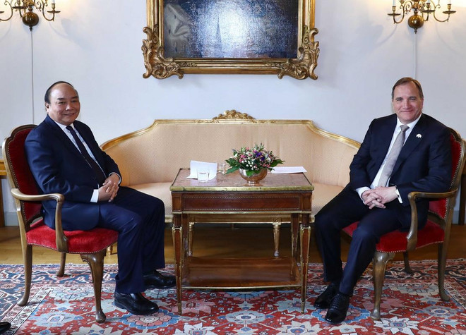 Thủ tướng Nguyễn Xuân Phúc hội đàm hẹp với Thủ tướng Thụy Điển Stefan Löfven. (Ảnh: Thống Nhất/TTXVN) Thủ tướng kết thúc tốt đẹp chuyến thăm chính thức Vương quốc Thụy Điển ảnh 1