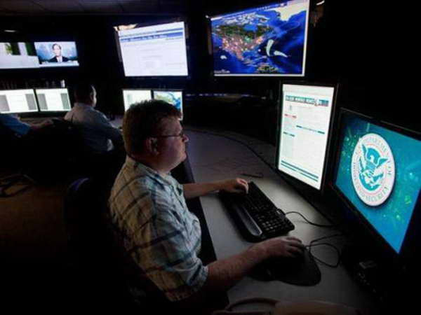 Microsoft liệt Chính phủ Mỹ ngang hàng với… khủng bố ảnh 1