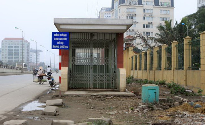 Những hầm bộ hành bị bỏ quên ở Hà Nội: Vì sao người dân thờ ơ? ảnh 1