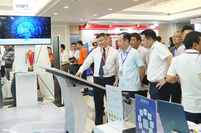 VNPT trình diễn các giải pháp hàng đầu về Chuyển đổi Số ảnh 2