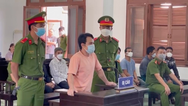 Phú Yên: Tuyên án tử hình đối tượng sát hại 3 người trong một gia đình ảnh 1