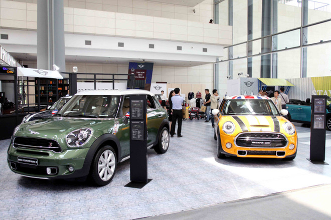 Hàng loạt xế sang hội tụ tại triển lãm BMW World Vietnam 2016 ảnh 2