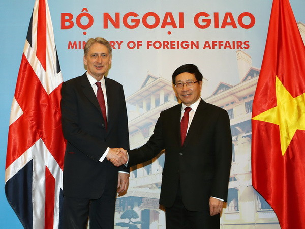 Đề nghị Anh tạo điều kiện thuận lợi cho việc cấp thị thực nhập cảnh ảnh 1