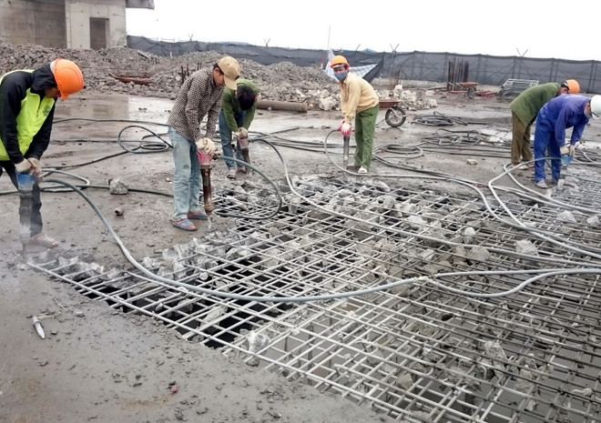 Yêu cầu đẩy nhanh tiến độ phá dỡ công trình vi phạm 8B Lê Trực ảnh 1