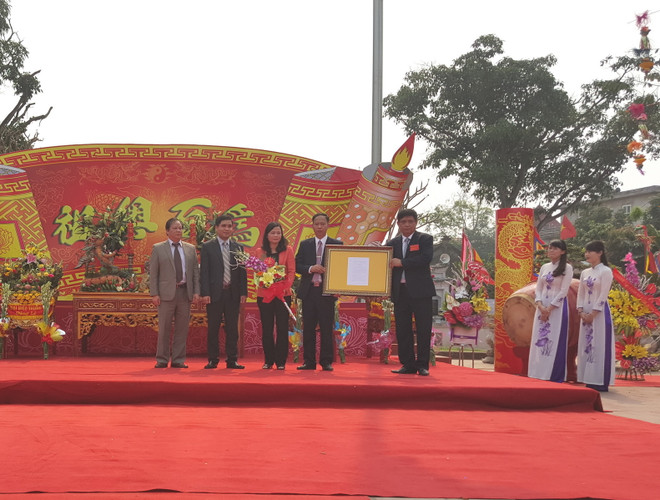 Phù điêu Quốc tổ Lạc Long Quân được công nhận là bảo vật quốc gia ảnh 1