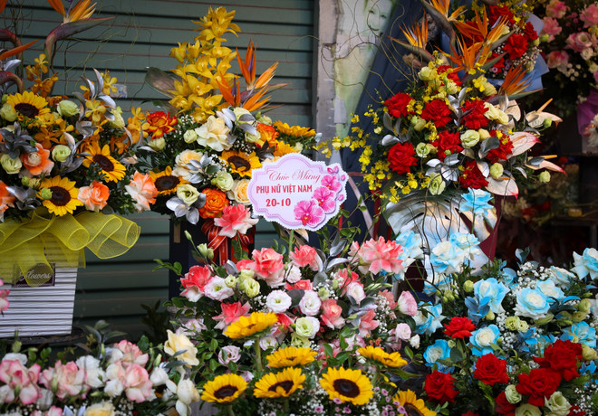 Hoa hồng giá tăng gấp hai, gấp ba lần trong ngày Phụ nữ Việt Nam 20/10 ảnh 7