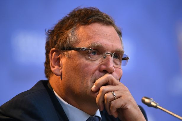 FIFA cách chức Tổng thư ký Jerome Valcke vì bê bối tuồn vé ảnh 1