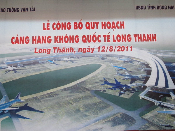 "Nóng" xung quanh khu vực dự kiến xây dựng sân bay Long Thành ảnh 1