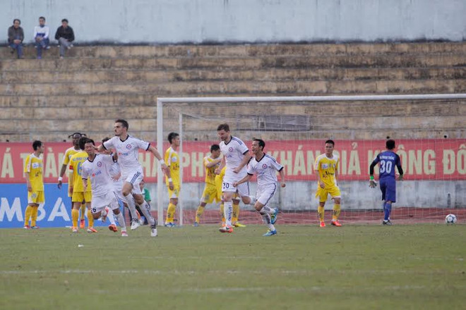 Chùm ảnh Hải Phòng ngược dòng đánh bại Đà Nẵng ảnh 4