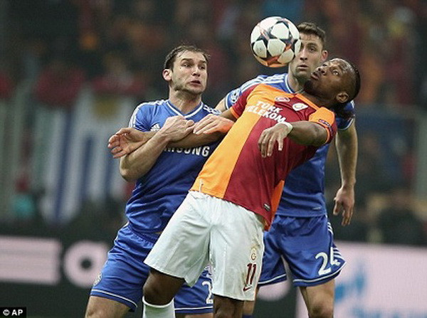 Tin 27/2: Drogba muốn "hạ" Mourinho, M.U chơi khó CĐV ảnh 1