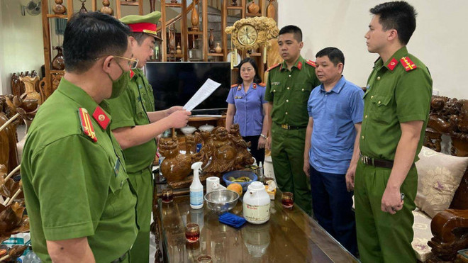 Vụ Việt Á: Bắt Trưởng khoa Dược Bệnh viện Đa khoa tỉnh Sơn La ảnh 1