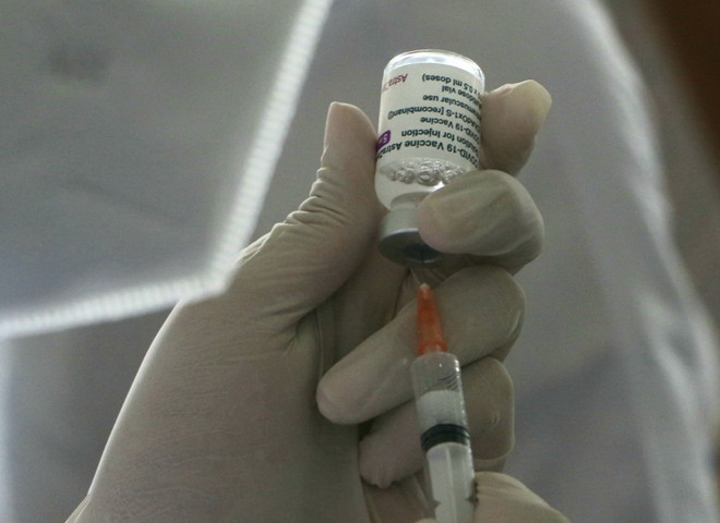 Ngày 8/8: Số ca COVID-19 tăng lên 1.705, số khỏi bệnh gấp gần 6 lần ảnh 1