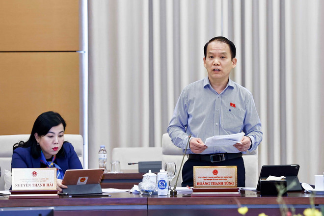 TTXVN_1511 Quoc hoi Luat dia chat 3.jpg